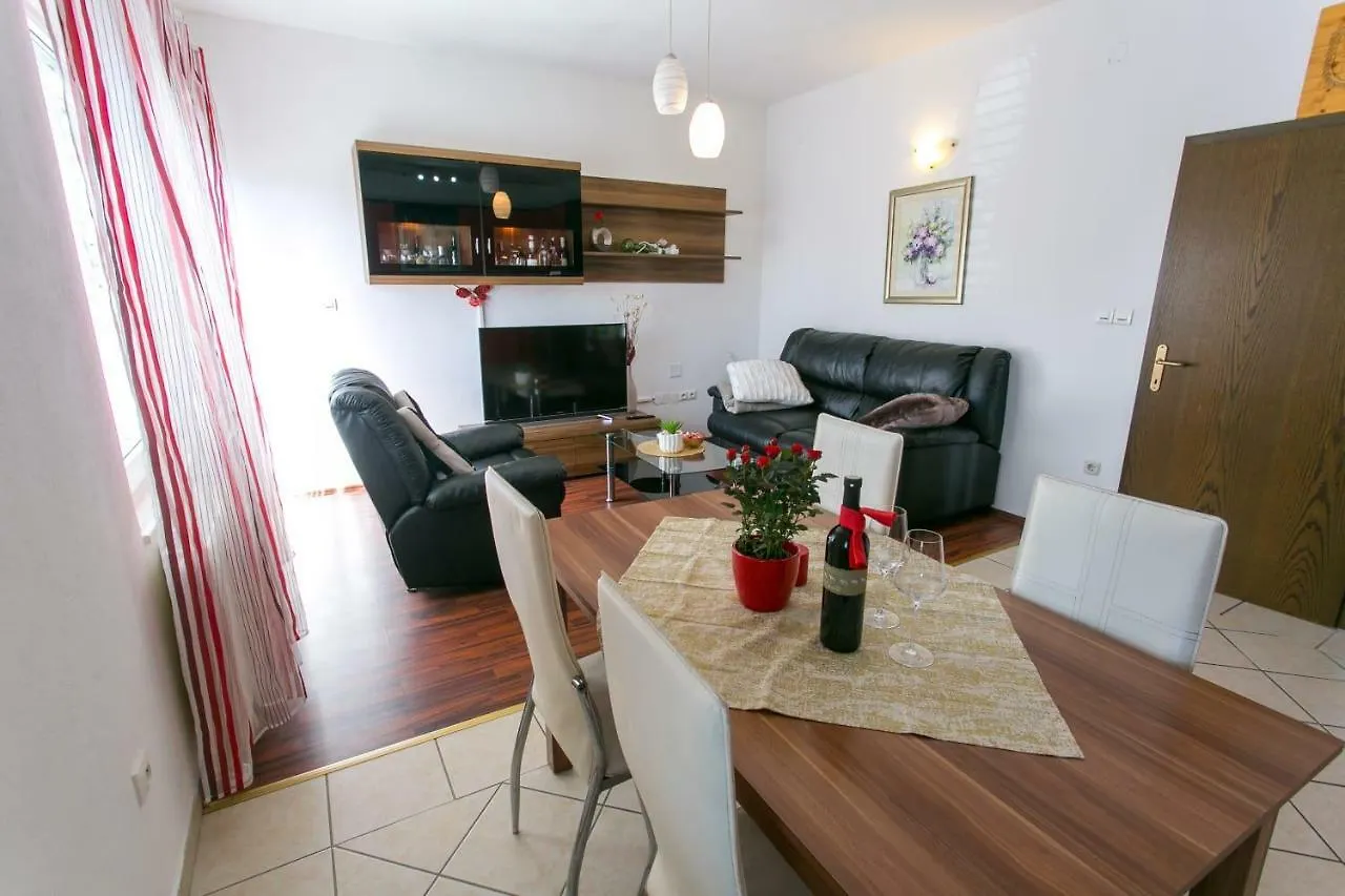 Ferienwohnung Apartman Antea Kaštel Stari Apartment