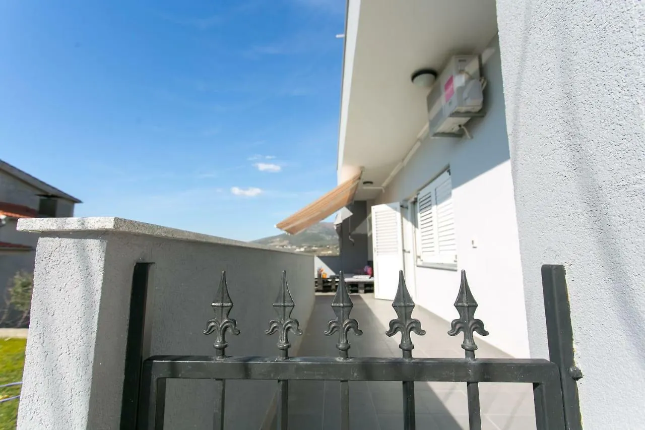Ferienwohnung Apartman Antea Kaštel Stari Kroatien